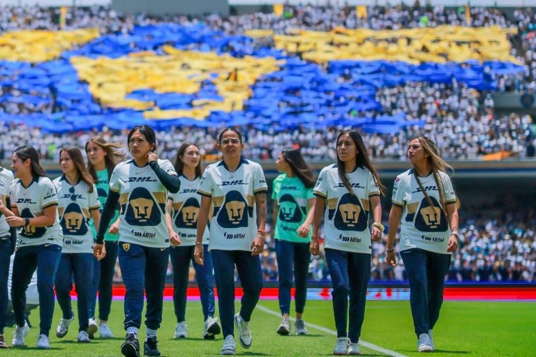 Las jugadoras de Pumas durante el Fan Fest del domingo pasado.