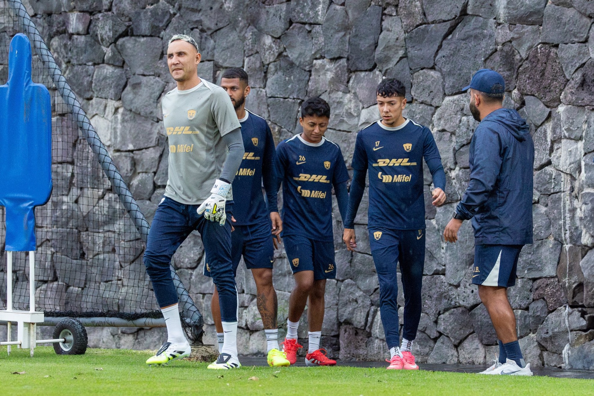 Último entrenamiento de Keylor Navas en la Cantera previo a su presentación con Pumas en CU en partido contra Necaxa. (Foto: Facebook Pumas MX)