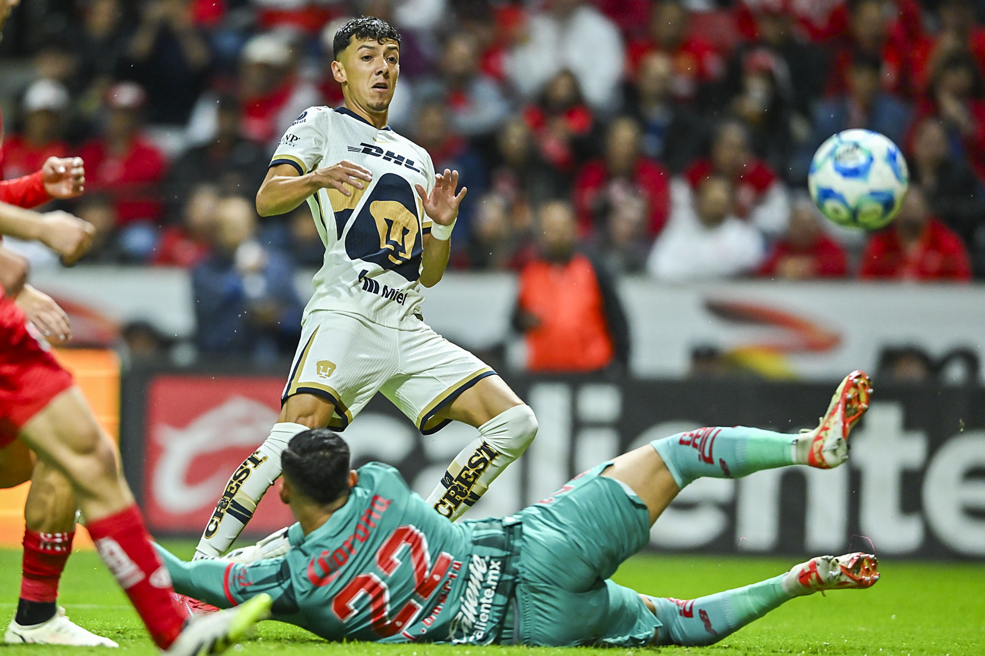Jorge Ruvalcaba marcó su tercer gol del Apertura 2025, en el empate 1-1 de la visita de Pumas a Toluca. (Foto: X @PumasMX)