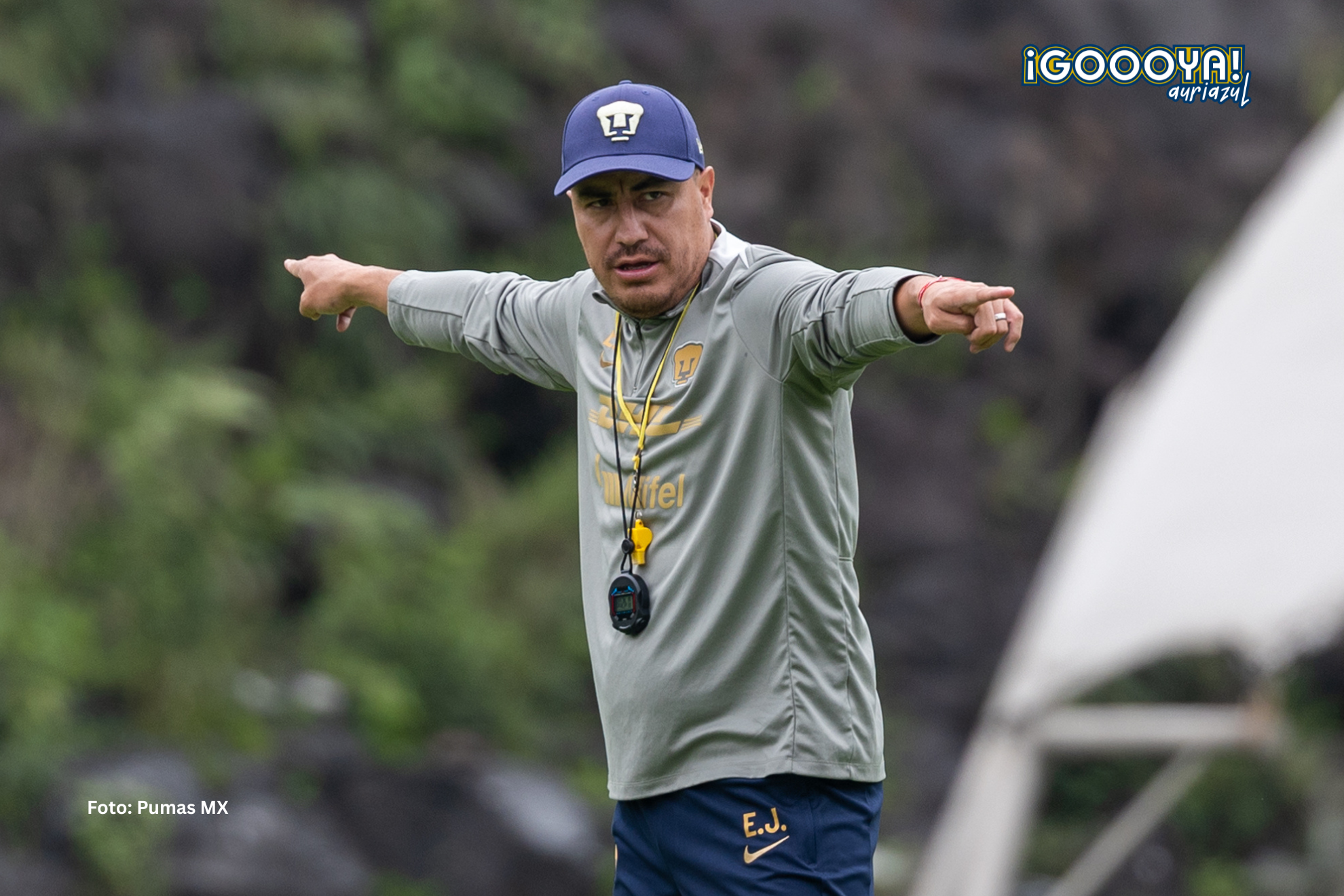 ¿Dignidad o deserción? La fría despedida de Efraín Juárez como técnico de Pumas, que exige explicaciones